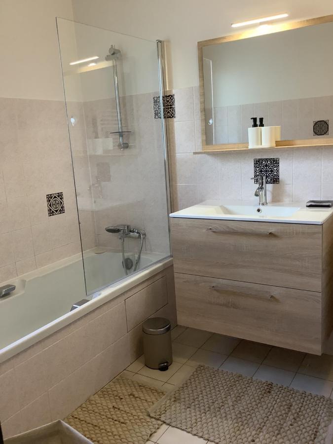 Gite Milin A Sizun Hebergement Confortable Pour 7 Pers 外观 照片